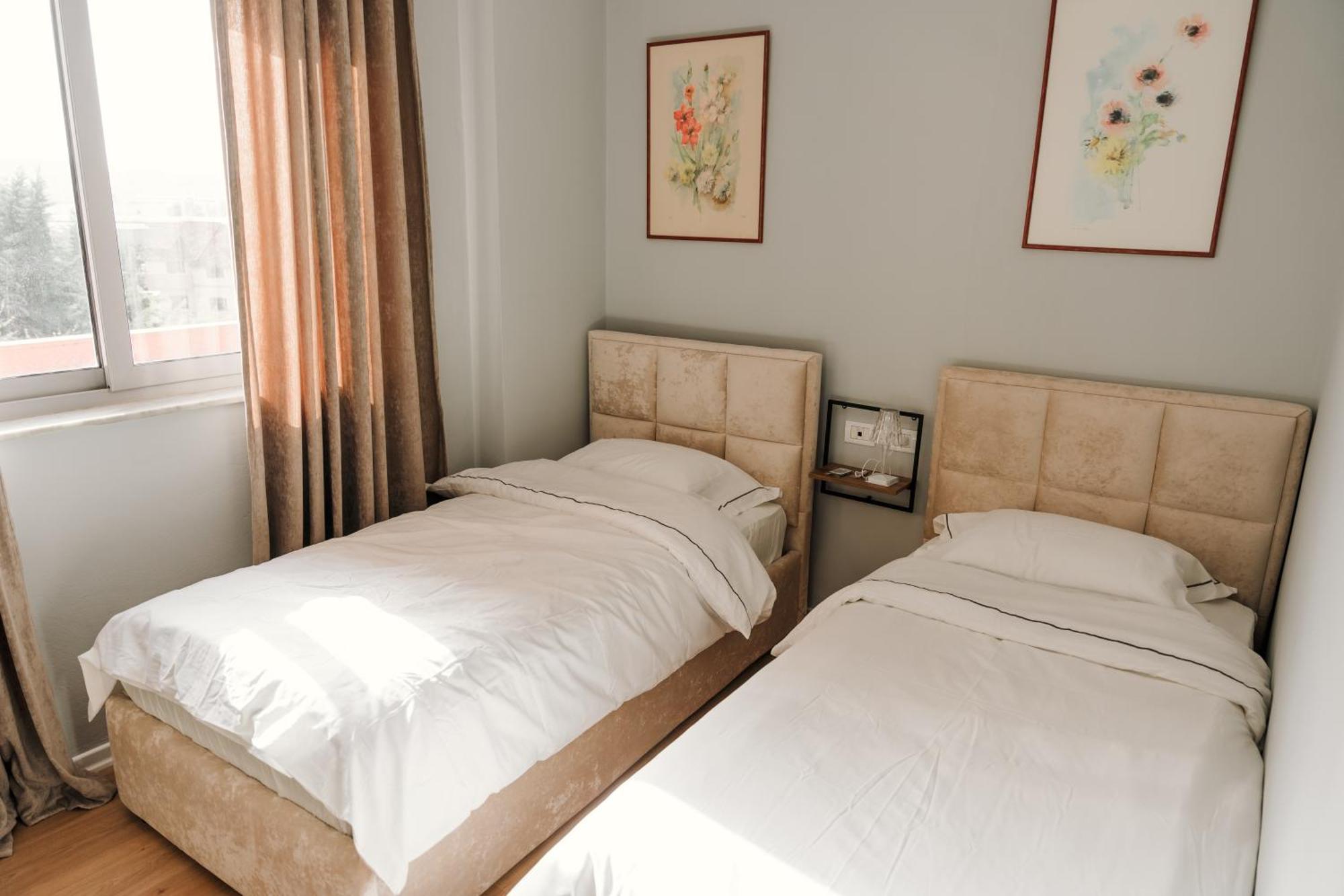 Urban Hotel Τίρανα Εξωτερικό φωτογραφία