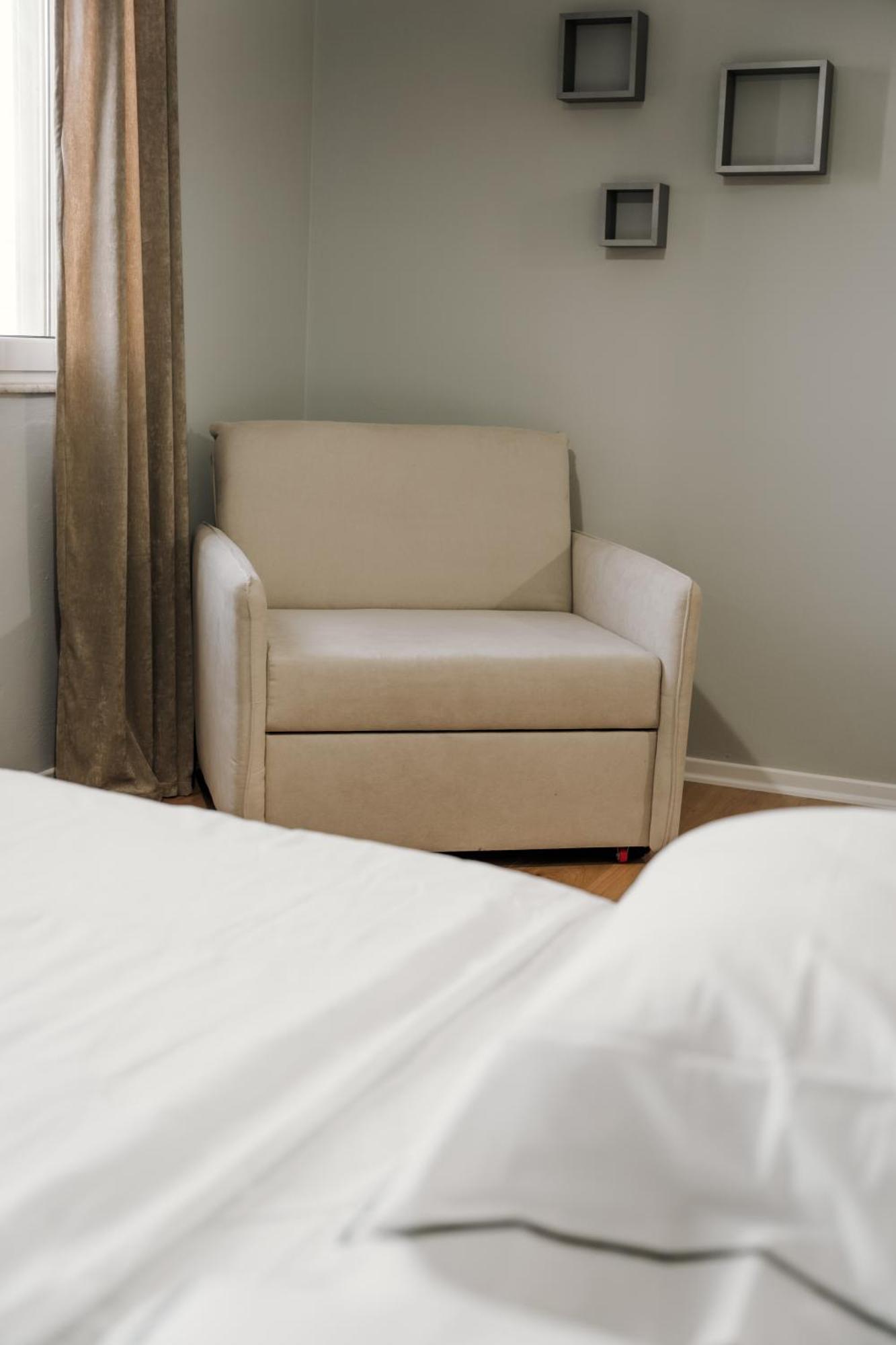 Urban Hotel Τίρανα Εξωτερικό φωτογραφία